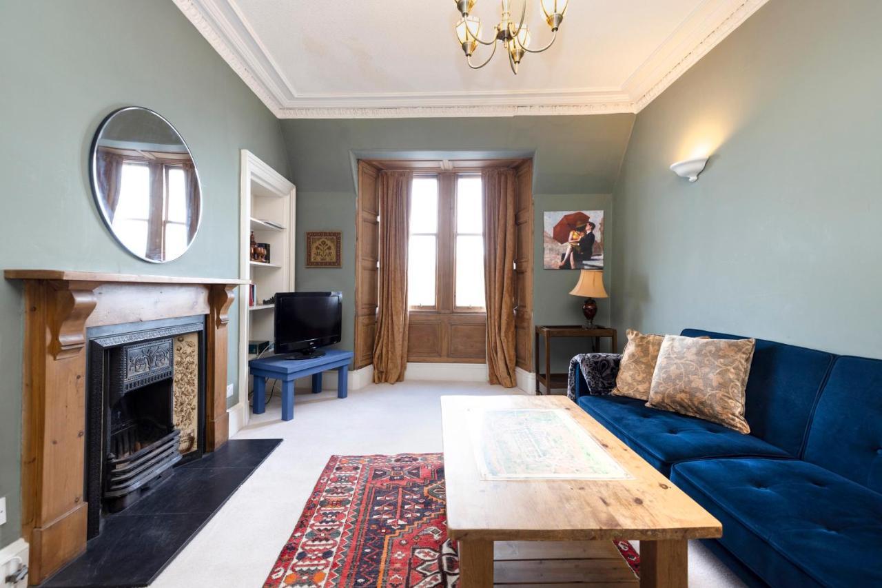 Joivy Old Town 1-Bed Apartment With Stunning Views Edinburgh Ngoại thất bức ảnh
