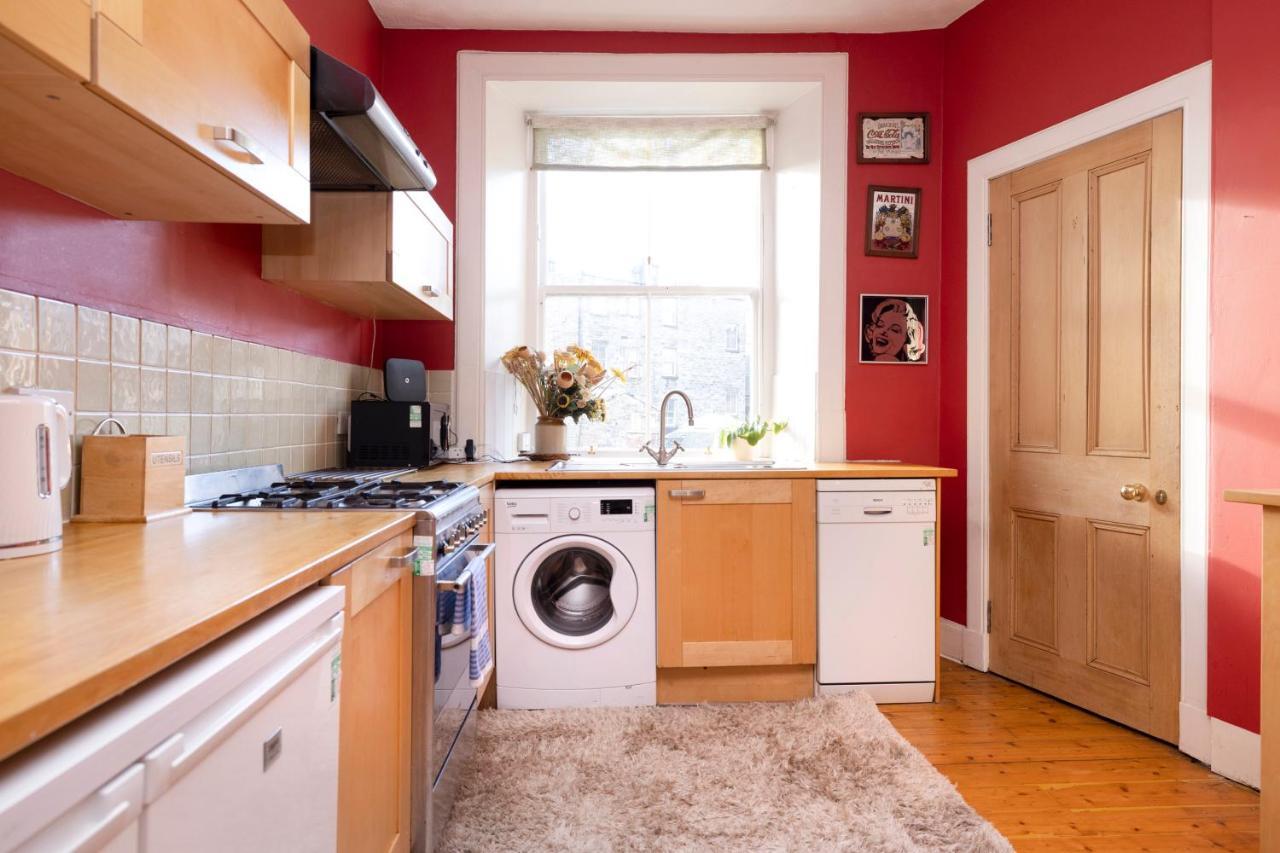 Joivy Old Town 1-Bed Apartment With Stunning Views Edinburgh Ngoại thất bức ảnh